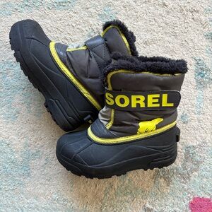 Sorel Black and Yellow Winter Boots